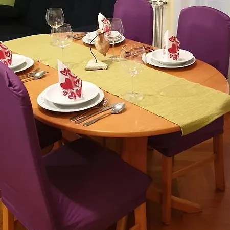 Istranova Apartman *