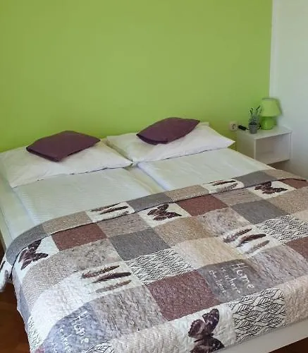 Istranova 아파트 로비니