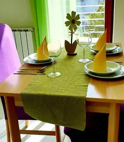 Istranova * 로비니