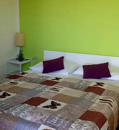 Istranova 아파트 *