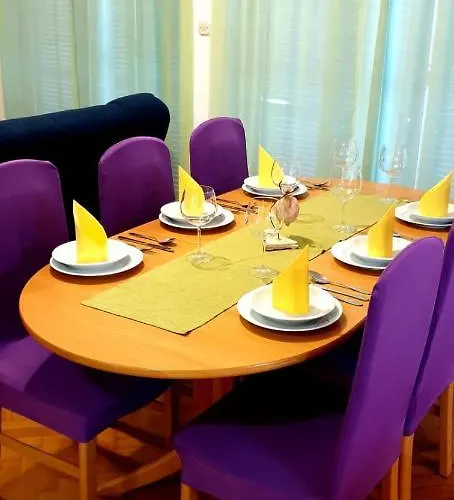 Istranova 아파트 로비니