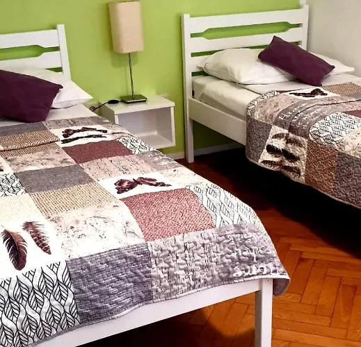 Istranova * 로비니