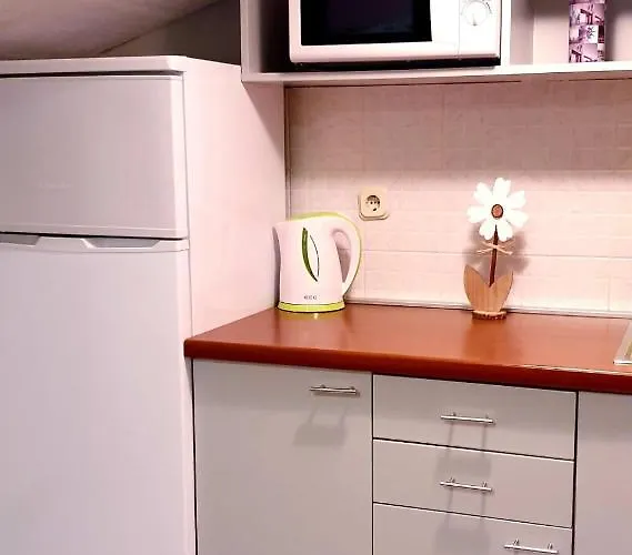 Istranova * 로비니