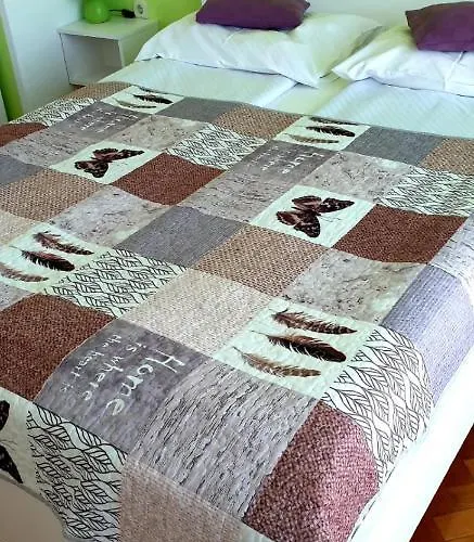 아파트 Istranova 로비니